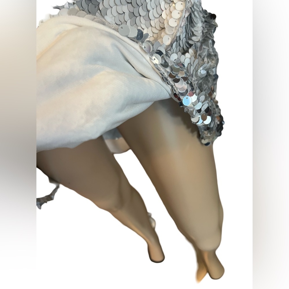 Dress The Population NWOT Statement Silver Sequined Bell Sleeve Mini (0477) - Picture 6 of 11
